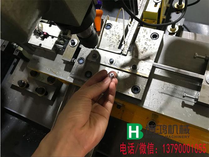 异形冲压五金件全自动攻丝机的自动化突破与工艺解析